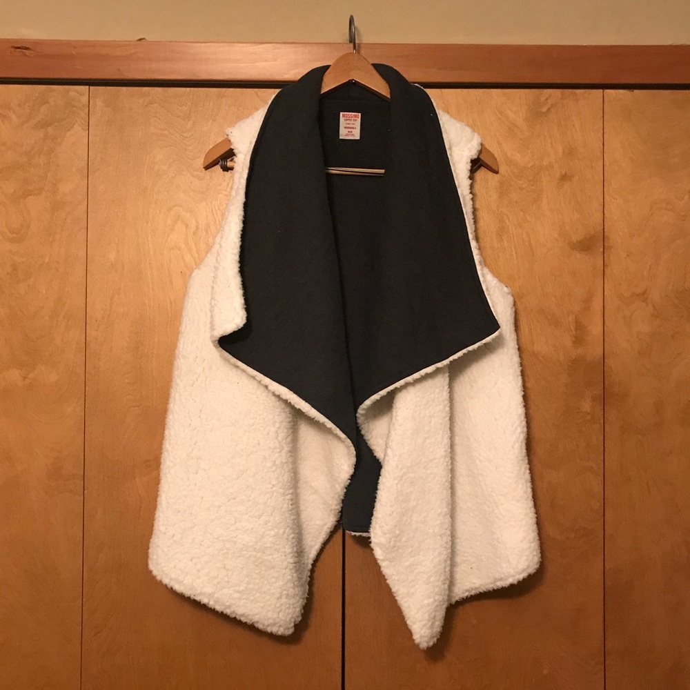 Reversible plush vest!